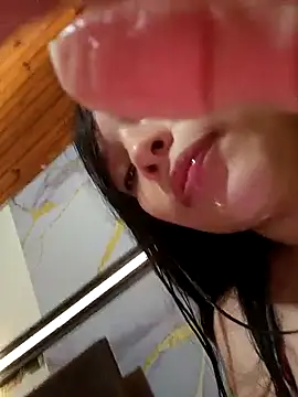  Zoebreastmilk2 chat room