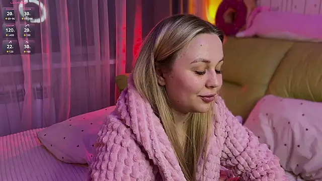 Estella_Elwood webcam