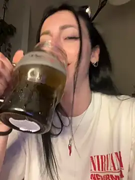 alibi_room from StripChat is Freechat