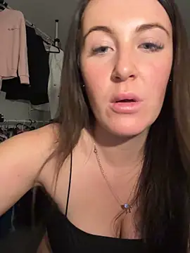 Webcam Model (PinkVelvetx)  is live.Free join now!