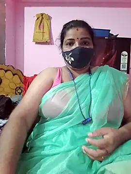 tamil_lathikaaa webcam