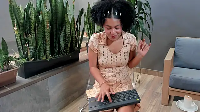 baddie_delaylaa webcam