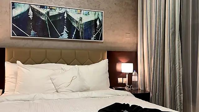 ArianaGoddess webcam