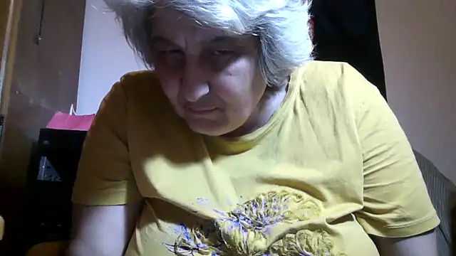 ExquisiteMature webcam