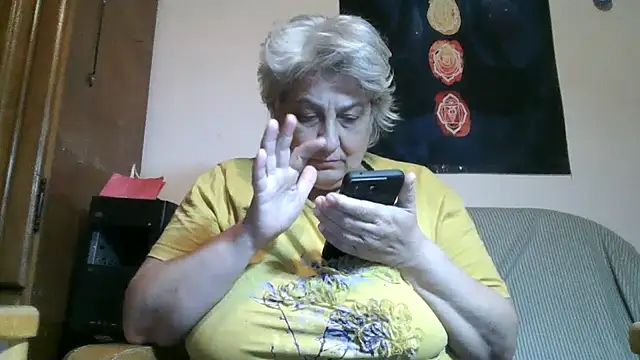 ExquisiteMature webcam