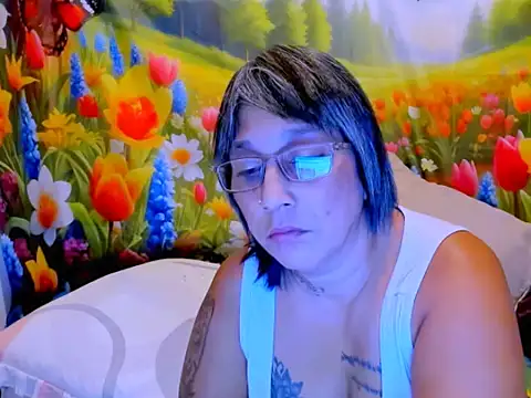 indianroxy webcam