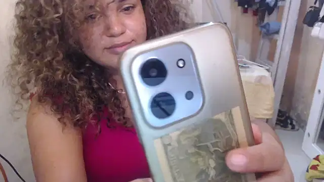 SEXY_SENSUALSARA webcam