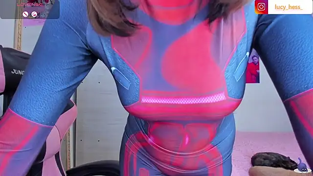 Lucyy-hess webcam