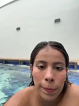 EMILIIA_RICHTER__ webcam