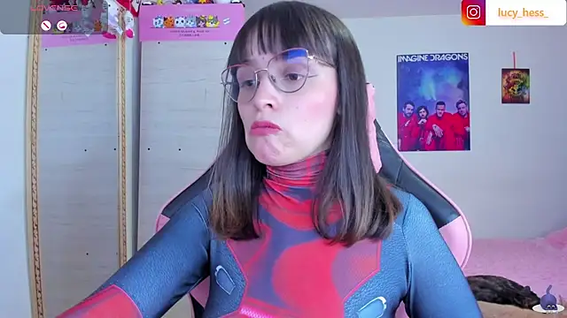 Lucyy-hess webcam