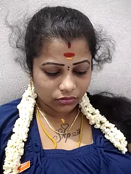 sweetqueen143 webcam