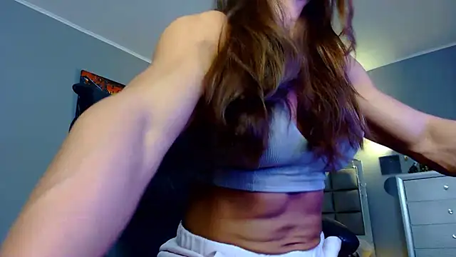 Alesyamuscledoll@xh webcam