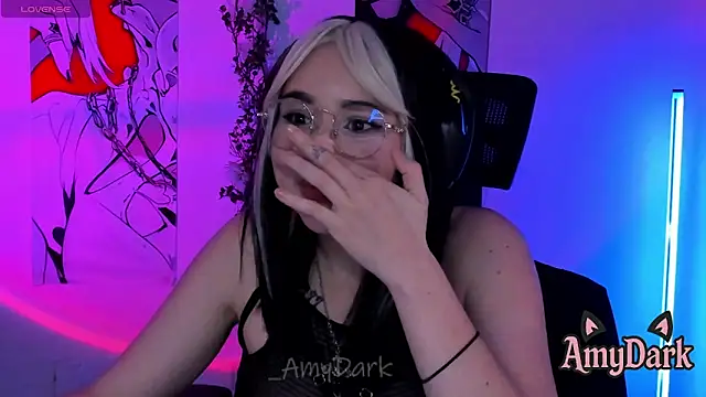 _AmyDark webcam