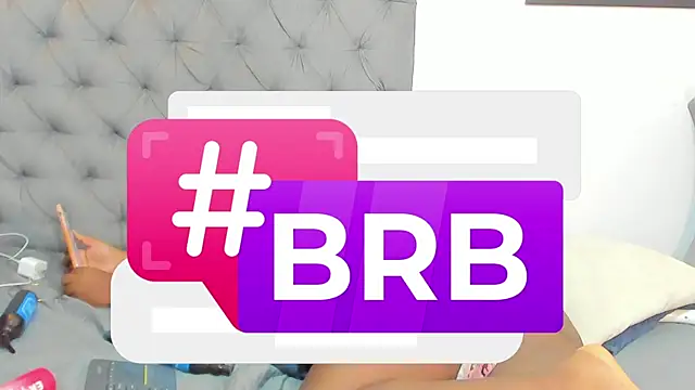 nahiroby_ebony webcam