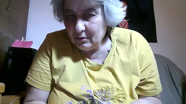 ExquisiteMature webcam