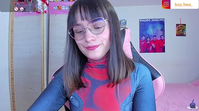 Lucyy-hess webcam