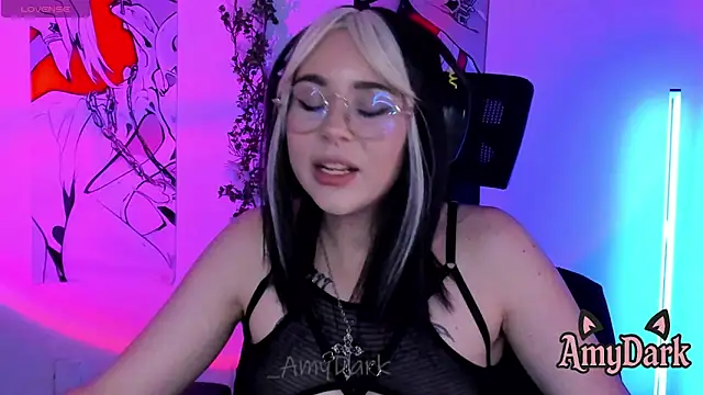 _AmyDark webcam