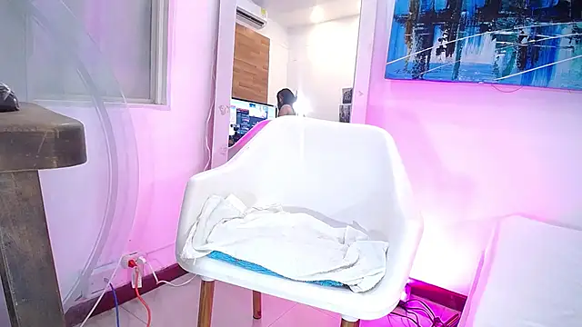 hornystepmommy webcam