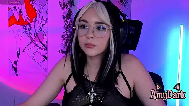 _AmyDark webcam