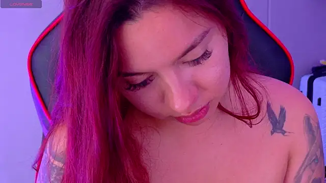 samantha_tattu webcam