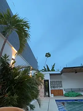 EMILIIA_RICHTER__ webcam