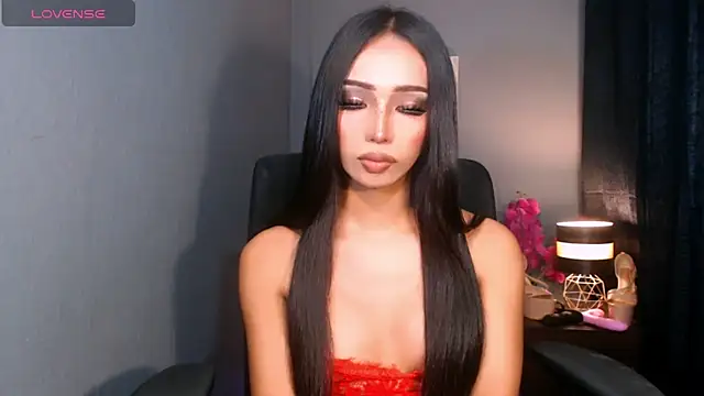 xUrGoddess_islaCumsAlotx webcam