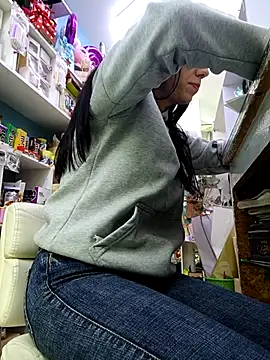 Webcam Model (LunaZambrano)  is live.Free join now!