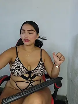 Mia_em webcam