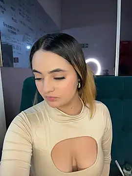 Antonella_Julieta webcam