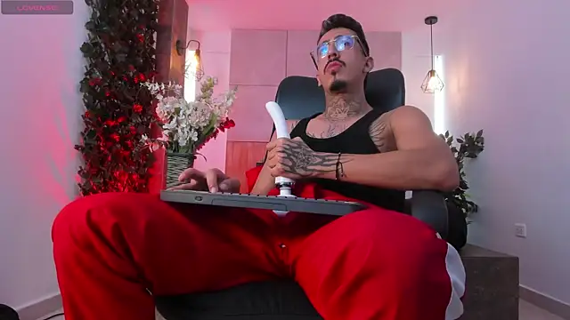 Donovan_Desmond webcam