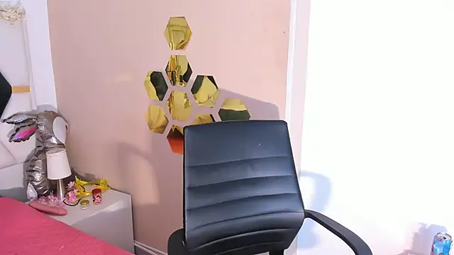 Angela_Garciaa's room