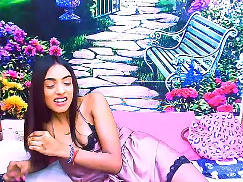 IndianPretty14u2Luv webcam