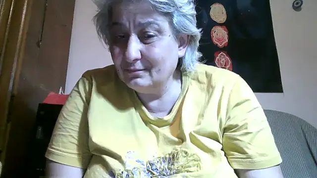 ExquisiteMature webcam