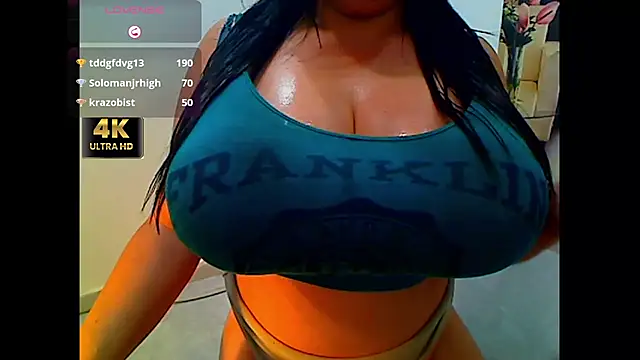 Bigcocksexyluisa live sex cam