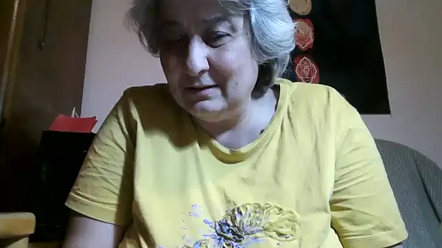 ExquisiteMature webcam