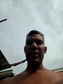 UnreadyChutzpa webcam