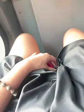 RojitasTeaseX_ webcam