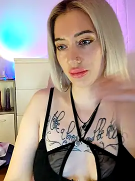 Gina-Lumara webcam