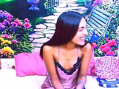 indianpretty14u2luv - IndianPretty14u2Luv's free webcam - UK Sex Cams