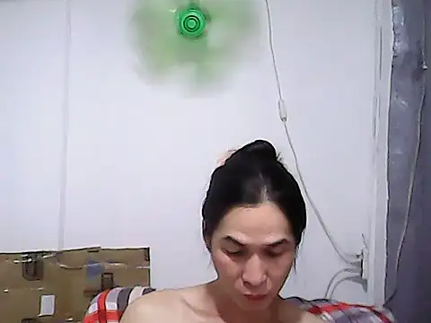 bigdicktrans (T milf) - hi  guys   give  some  tips