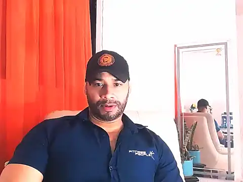 musclehetero webcam