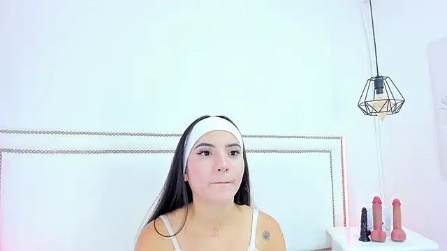 emma-sandoval webcam