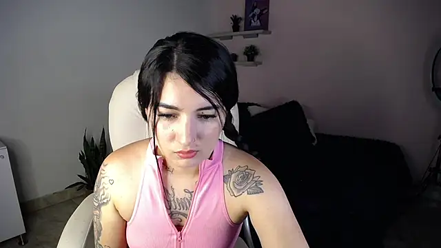 lily_bermudez webcam