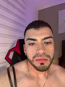 Alexander_Diazz webcam