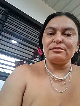 Horny-Mommy-Dirty webcam