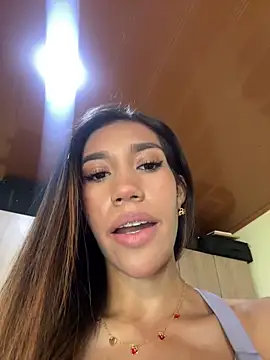 zoe_storm webcam