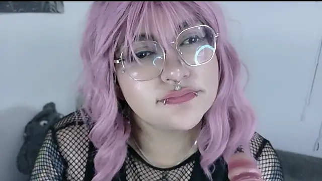 XxGreenGoodxX webcam