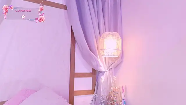 RenataLeclair webcam