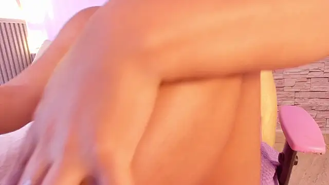 liz_monserrat_1 webcam