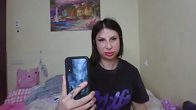 QueenMomyS webcam